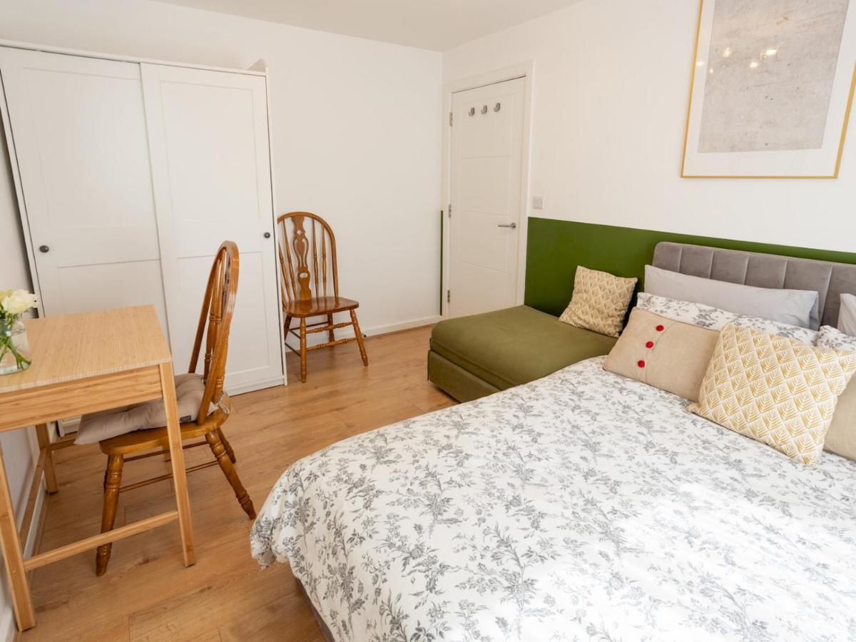 Pass The Keys Modern Stylish Apartment With Parking Μπόρνμουθ Εξωτερικό φωτογραφία
